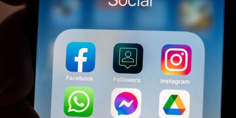 Polícia Civil ensina como se proteger do golpe do Instagram hackeado