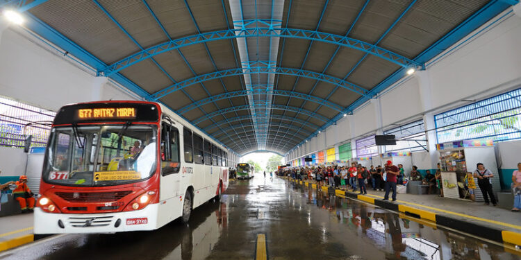 Rodoviários de Manaus anunciam greve para o dia 17/05