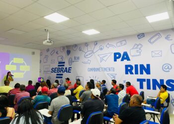 Em Parintins, Governo do Amazonas promove qualificação para 120 trabalhadores do turismo