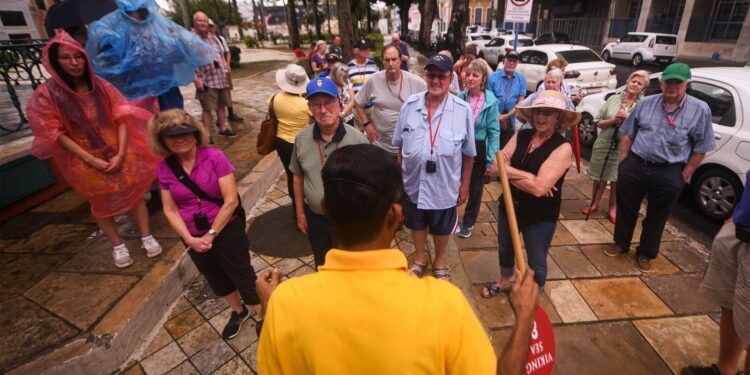 No dia do guia de turismo, Amazonastur destaca a importância do profissional no setor