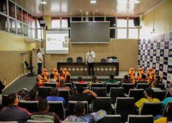 Detran Amazonas: Projeto ‘Motociclista Legal’ contempla mototaxistas da capital