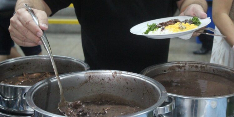 GACC-AM celebra 24o aniversário com sua tradicional feijoada e atrações musicais