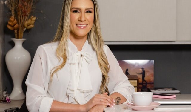 Maio Furta-cor levanta debate sobre saúde mental das mães