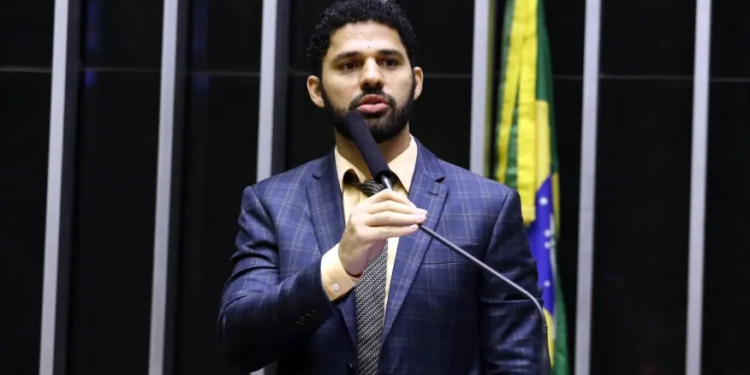 Ex-deputado federal David Miranda morre aos 37 anos no Rio de Janeiro