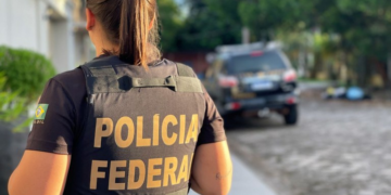 Em Manaus, PF prende mulher que fingia ser policial federal