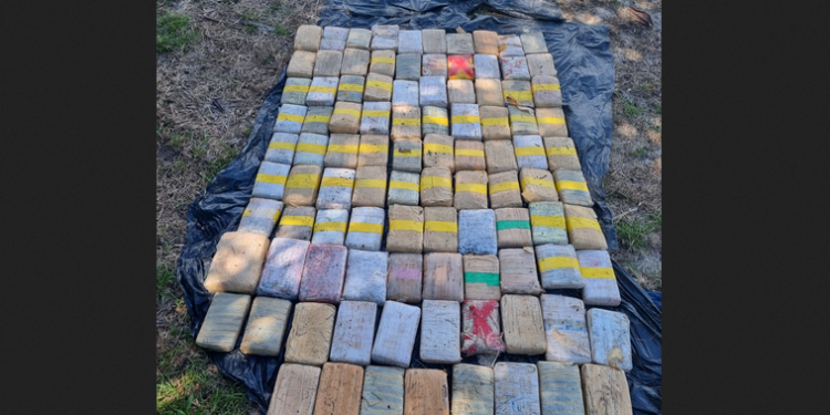 Forças Armadas apreendem mais de 700 quilos de drogas na fronteira