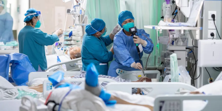 Mundo deve se preparar para surto mais mortal do que a Covid-19, alerta OMS