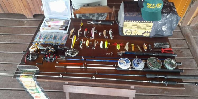 Governo do Amazonas realiza curso de condutor de pesca esportiva no Careiro Castanho