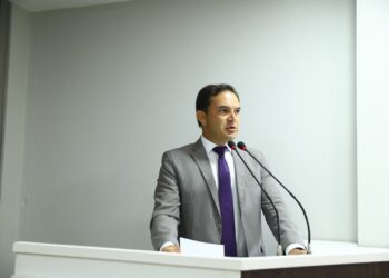 Parlamentar desta festas bovinas de Parintins durante o feriadão do Trabalhador