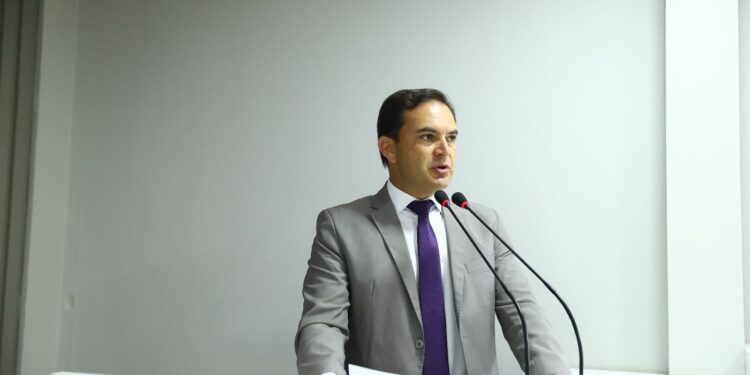 Parlamentar desta festas bovinas de Parintins durante o feriadão do Trabalhador