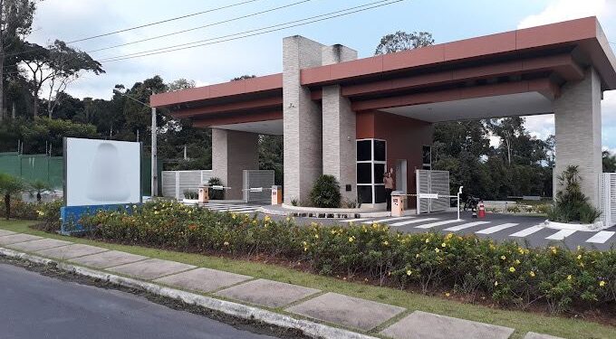 Empresa diz que encontrou 39 ‘gatos’ em condomínios de luxo em Manaus
