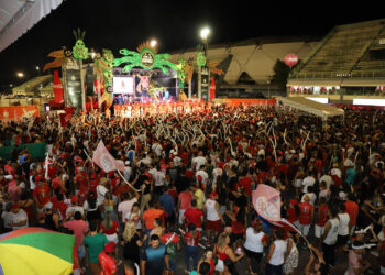 Boi Garantido apresenta toadas do álbum 2023 no sambódromo