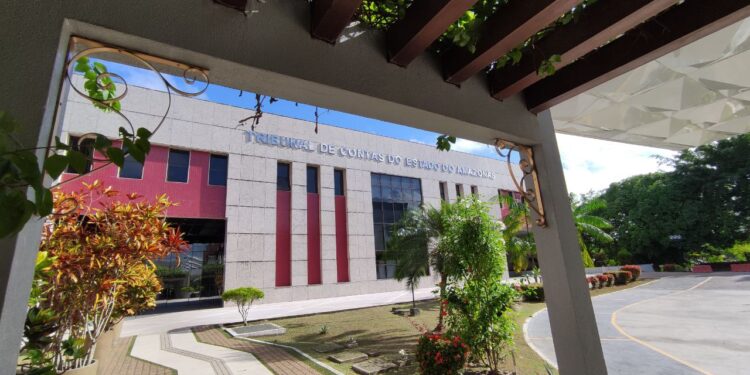 Mais de 1,3 mil candidatos farão provas para Residência Jurídica e Contábil no TCE-AM
