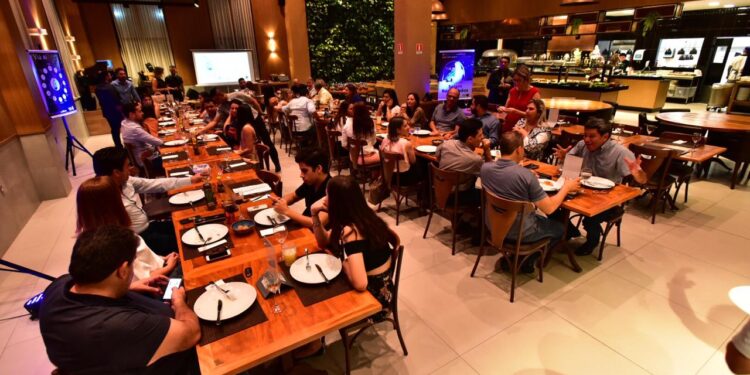 Restaurante Marimari terá programação especial no Dia das Mães