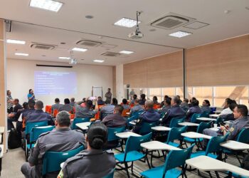 ECP-AM promove curso sobre planejamento e avaliação de políticas públicas com foco na educação para servidores da PMAM