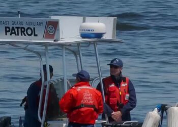 Encontrados destroços dentro da área de buscas do submarino