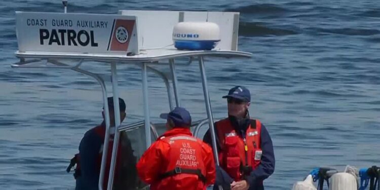 Encontrados destroços dentro da área de buscas do submarino