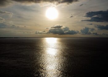 Vai para Parintins? Veja as opções para relaxar em balneários e clubes da ilha