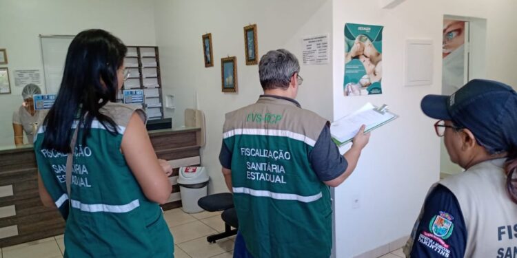Parintins 2023: Técnicos dão suporte e orientação de cuidados sanitários nos serviços de alimentação e saúde