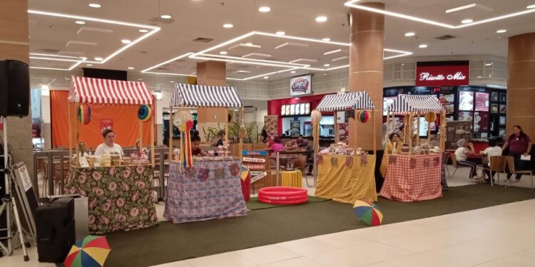 Comidas típicas, música e brincadeiras animam ação junina do Millennium Shopping