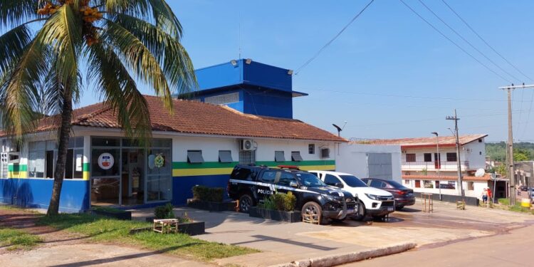 Polícia prende em flagrante homem que agrediu o próprio filho de 3 anos