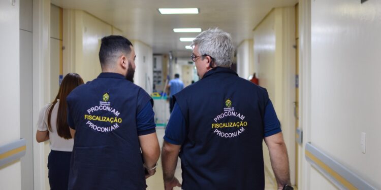 Procon alerta sobre o reajuste de 9,63% nos planos de saúde