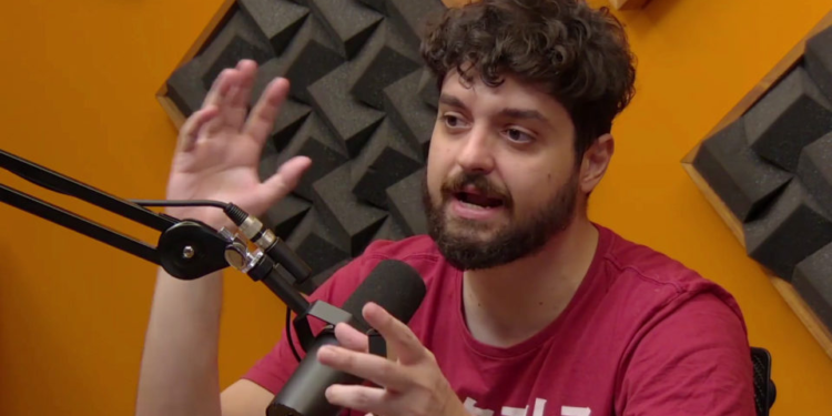 Moraes determina bloqueio de redes sociais de Monark