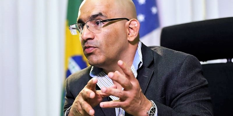 Após ser censurado, Luis Carlos Valois consegue recuperar suas redes sociais