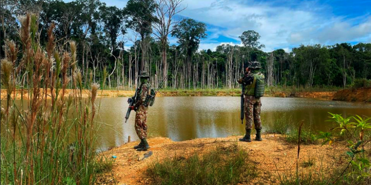 Exército diz que ações na Terra Yanomami impedem o avanço do garimpo ilegal