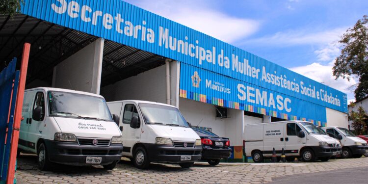 Prefeitura de Manaus alerta cidadãos para perfis falsos utilizando fotos de servidores