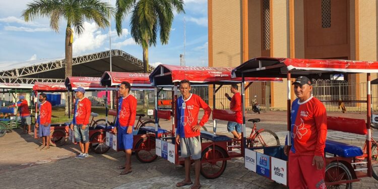 Tricicleiros se preparam para o aumento da demanda de passageiros, durante  Festival de Parintins