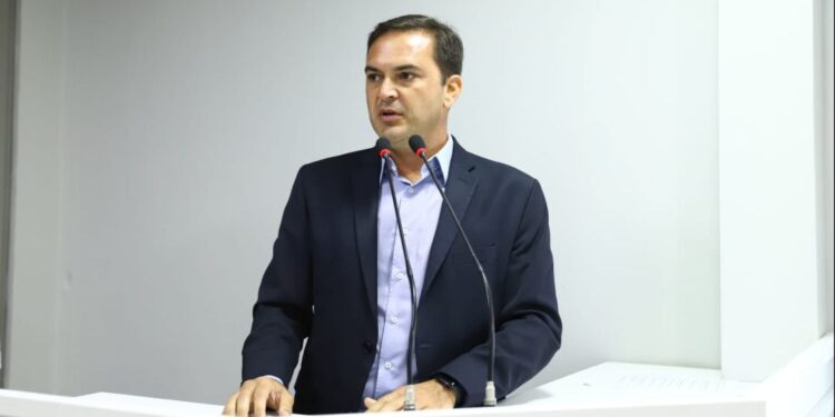 Prosai Parintins: Vereador pede atenção na instalação das Estações de Tratamento de Água e Esgoto