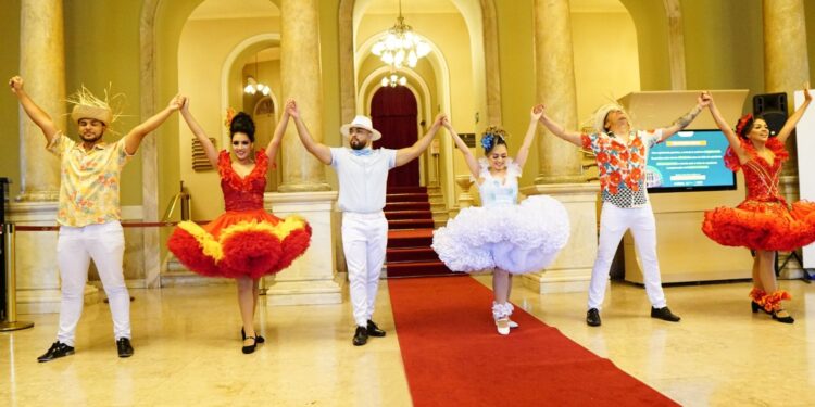 “Teatro Amazonas na Roça” terá muita dança e história em sarau junino
