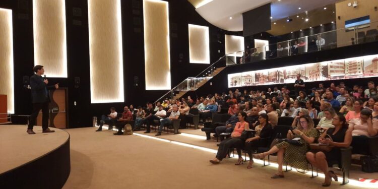 Escola do TCE encerra a 5ª edição do curso Nova Lei de Licitações e Contratos