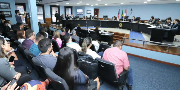 Tribunal de Contas julga irregulares contas de ex-prefeito de Fonte Boa