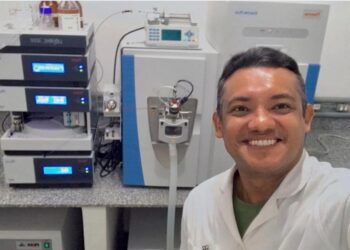 Não existe uma solução única para a crise da poluição plástica, mas uma combinação de abordagens, diz especialista