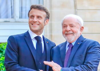Lula e Macron conversam sobre acordo entre Mercosul e União Europeia