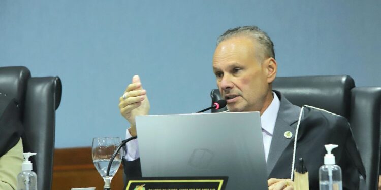 Conselheiro do TCE revoga liminar e autoriza Detran a homologar parcialmente resultado de concurso