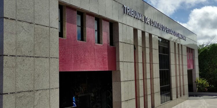 Pleno do Tribunal de Contas julga 64 processos nesta quarta-feira (28)