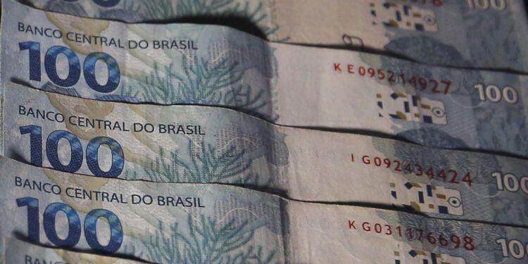 Imposto de Renda: Receita paga nesta sexta segundo lote de restituição