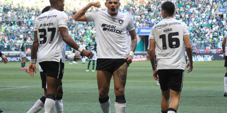 Mais líder do que nunca: Botafogo abre 7 pontos no topo do Brasileirão