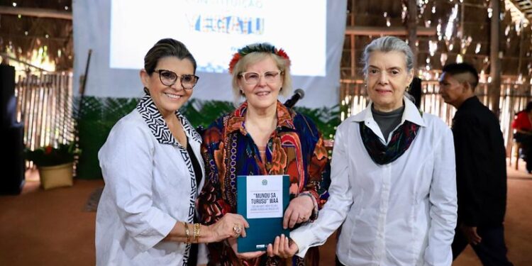 Ao lançar primeira Constituição em língua indígena, presidente do STF destaca momento histórico para o Brasil