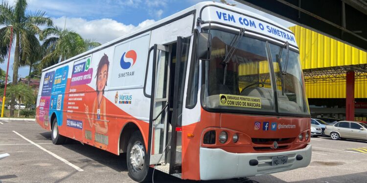 Sinetram realiza ação para emissão do Cartão Passa Fácil, no Super Nova Era da Autaz Mirim