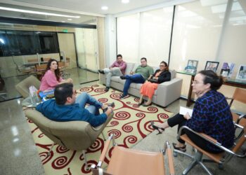 Termo para contratação direta dos profissionais da saúde avança para redação final, diz deputado