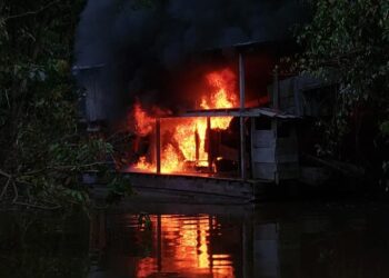 Exército destrói 24 balsas utilizadas no garimpo ilegal no Vale do Javari (AM)