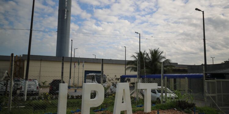 Governo diz que não foram encontrados objetos ilícitos durante revista nos 5 presídios de Manaus