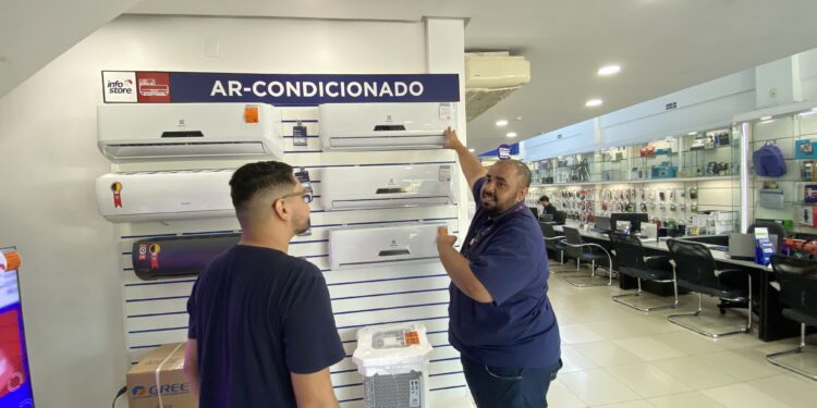 Temporada  de calor movimenta comércio, com venda de ar-condicionado