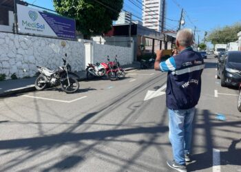 Ageman identifica uso irregular de vagas do Zona Azul no Vieiralves