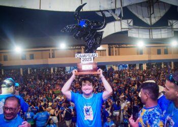 Presidente do Caprichoso entra para a história como único dirigente que nunca perdeu o Festival de Parintins