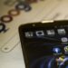 Google e Facebook devem retirar anúncios falsos sobre o Desenrola